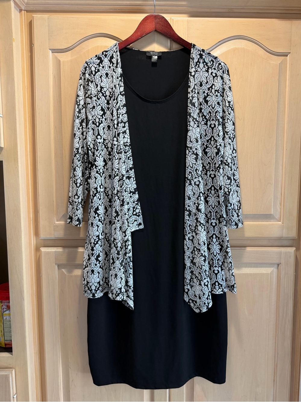Makenzie & James Black and White Women's Dress Sz. XL